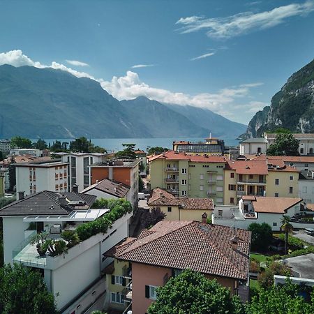 Bella Villa Apartments Riva del Garda Exterior photo