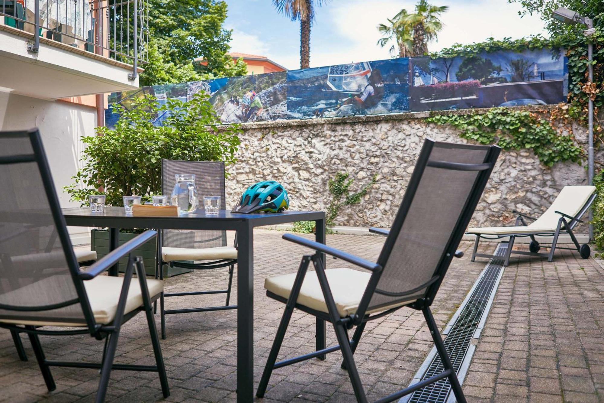 Bella Villa Apartments Riva del Garda Exterior photo