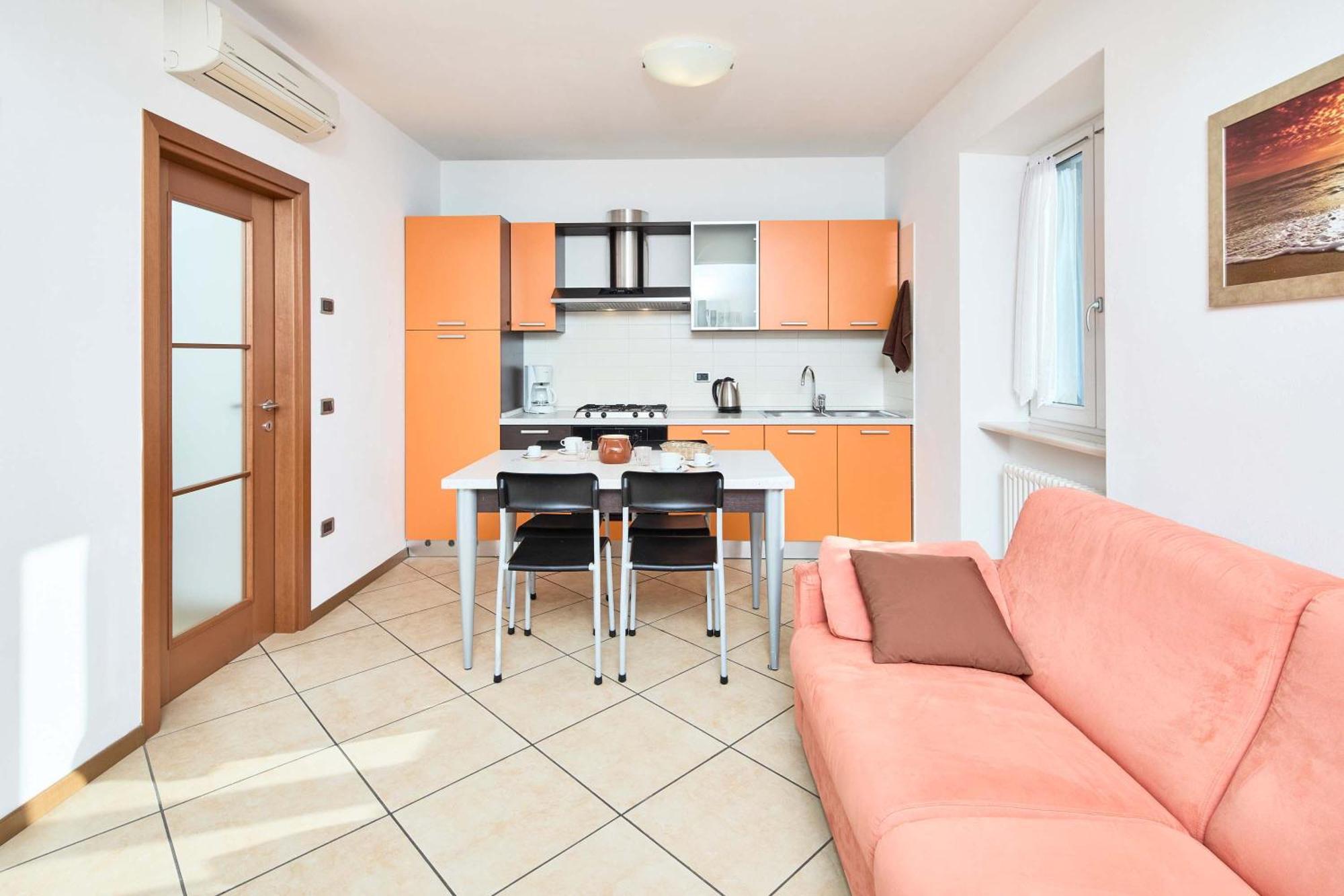Bella Villa Apartments Riva del Garda Exterior photo